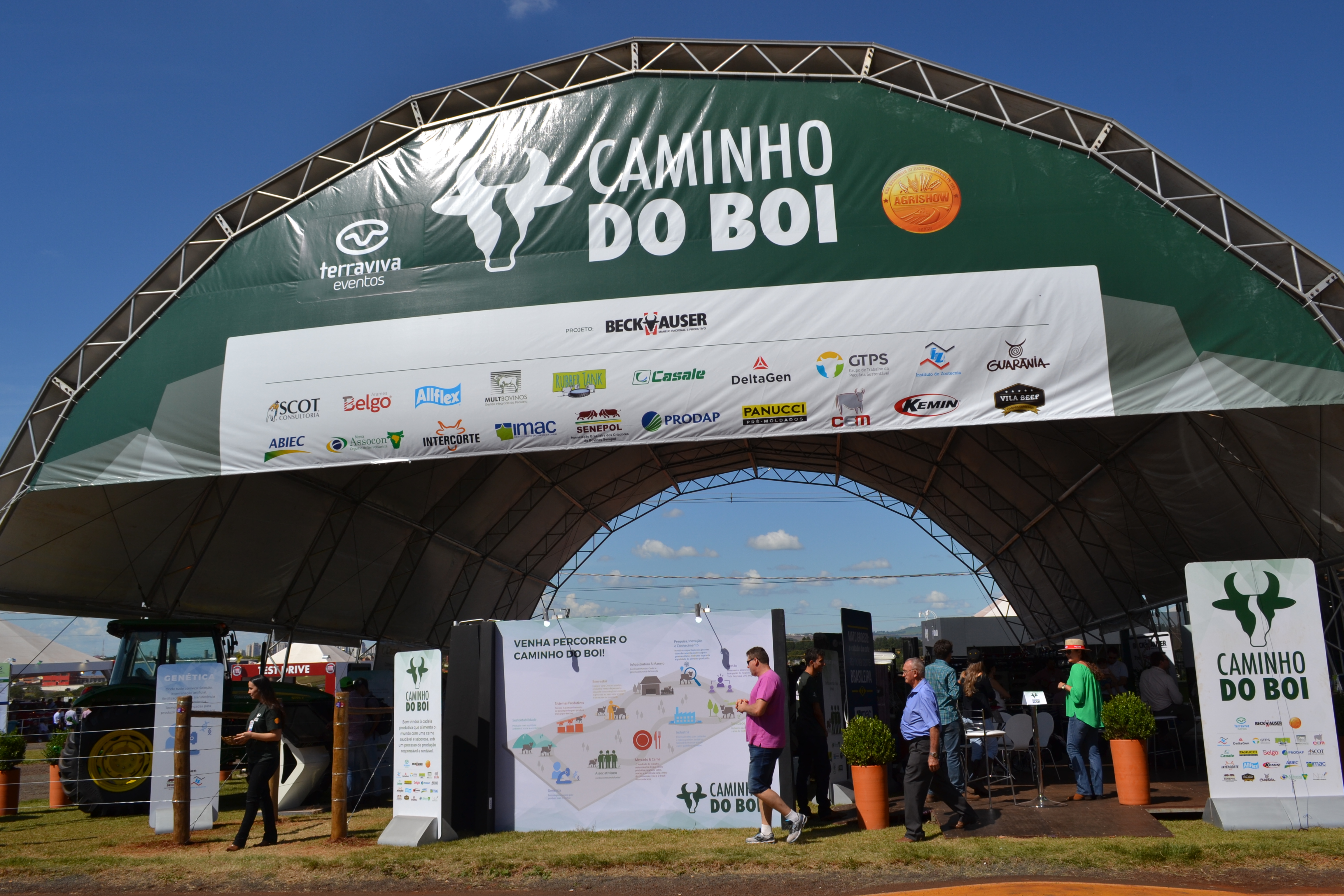 Caminho do Boi bate recorde de público na Agrishow